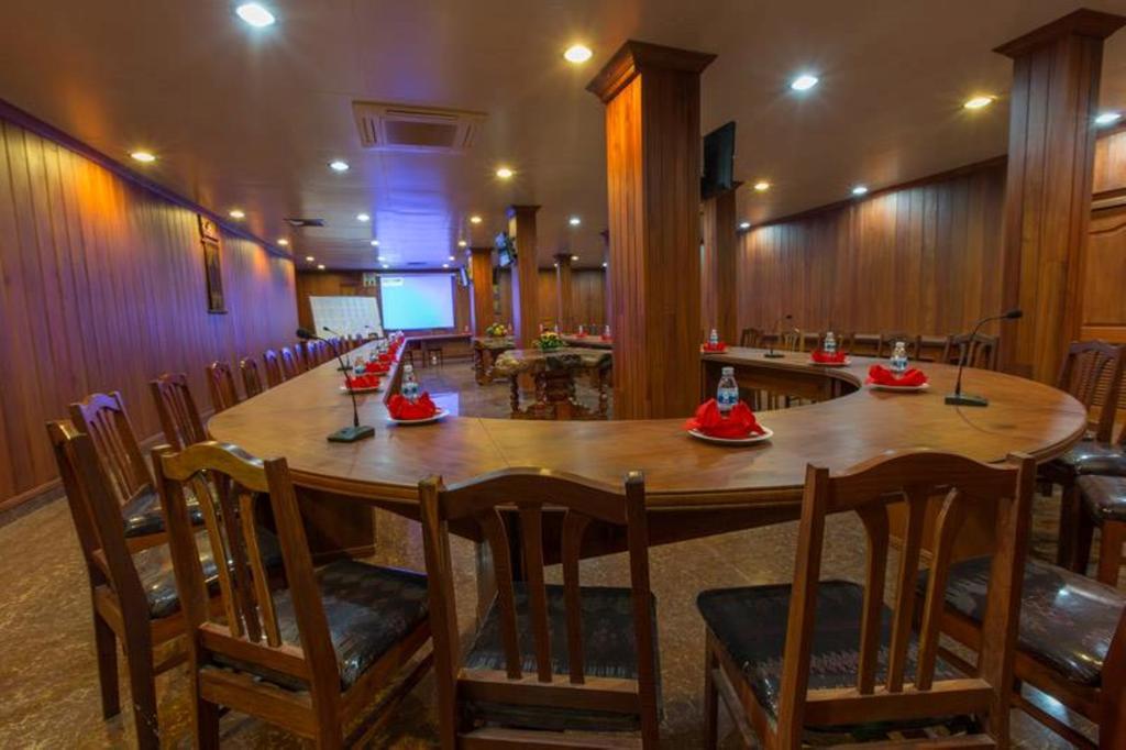 פנום פן Asia Hotel מראה חיצוני תמונה