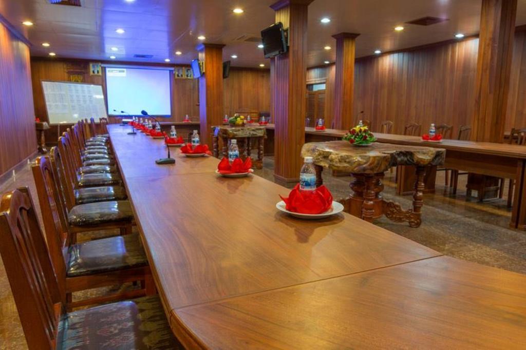 פנום פן Asia Hotel מראה חיצוני תמונה